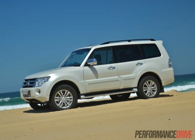 2014-Mitsubishi-Pajero-Exceed-Warm-White-Pearl.jpg